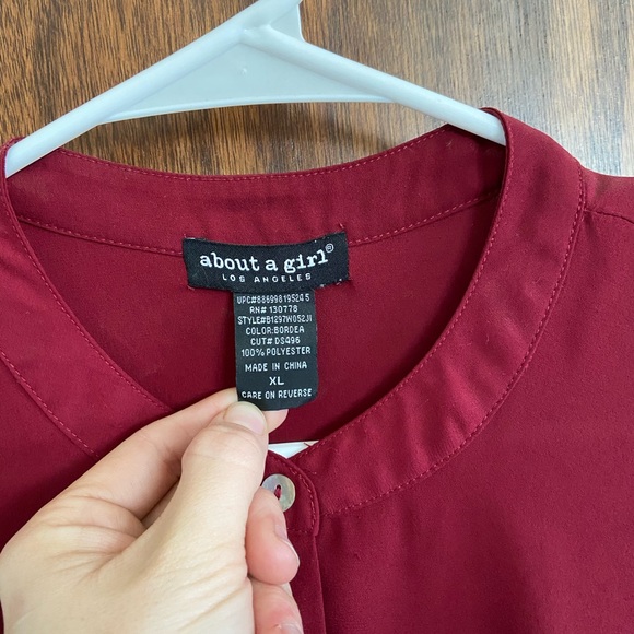 About A Girl XL blouse - Picture 2 of 3